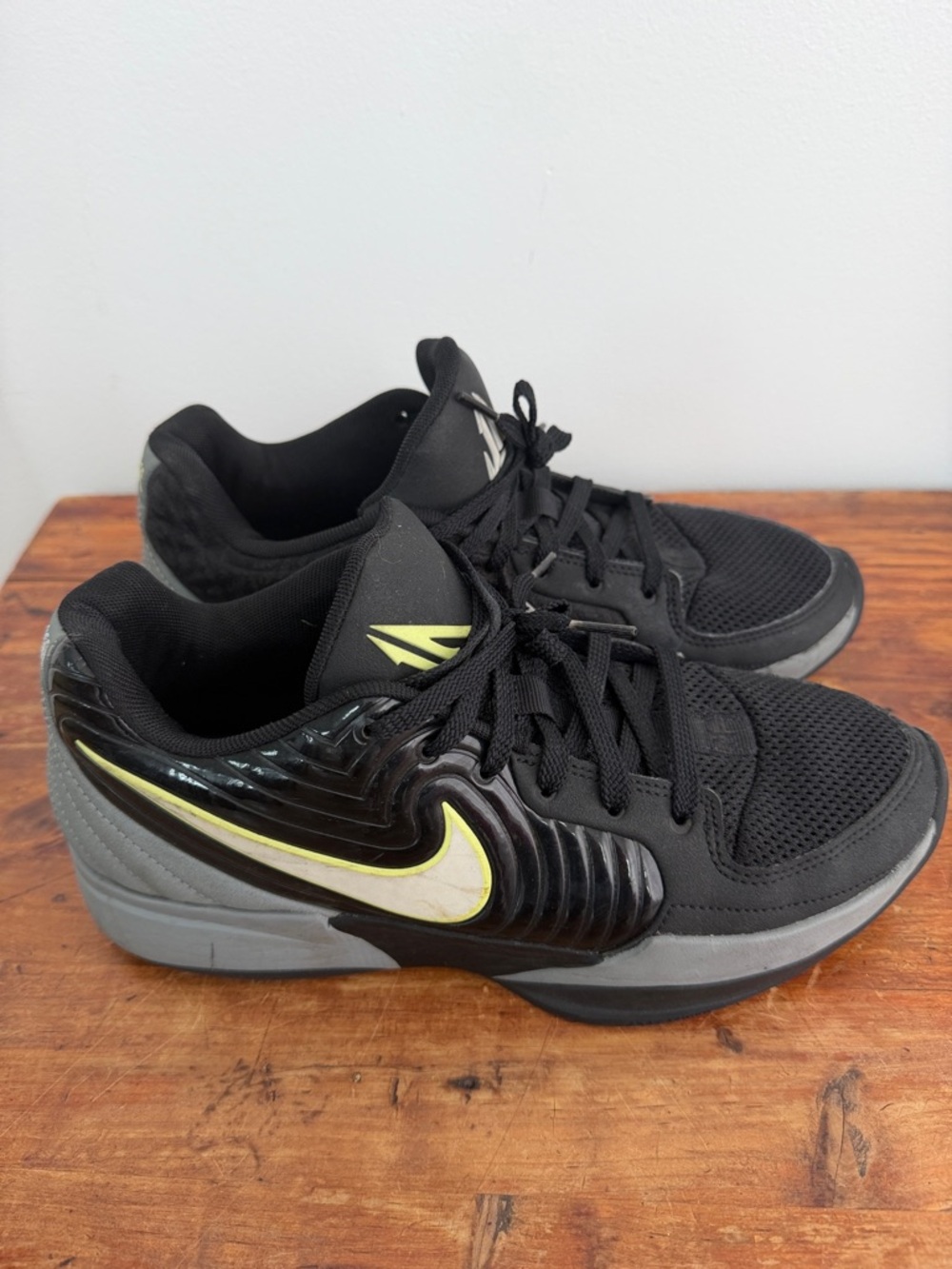 Nike JA Men’s Black & Gray Basketball Shoes with Yellow Accent Size 9